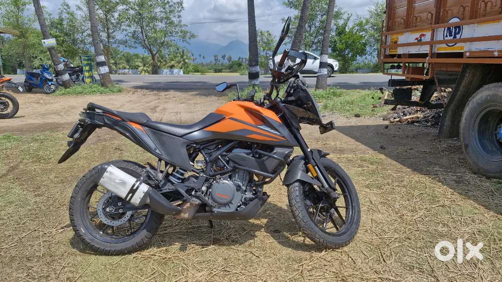 390 adventure standard