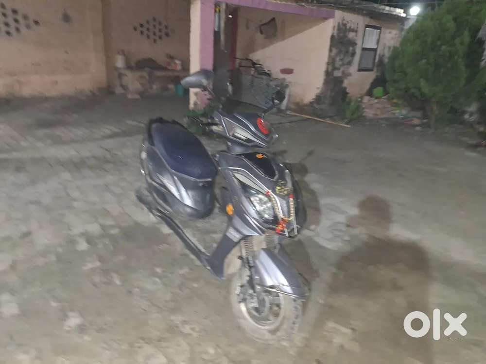 E-ASWA ELECTRIC SCOOTY BRAND NEW CONDITION