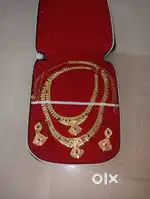 Gold covering set