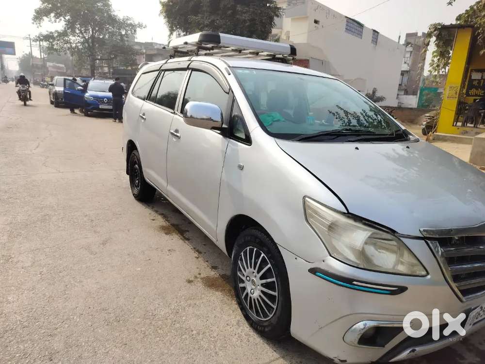 Toyota Innova 2013