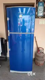 Electrolux 445 ltrs, double door, no rust nothing,
