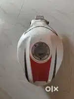 Yamaha R15 V2 tank