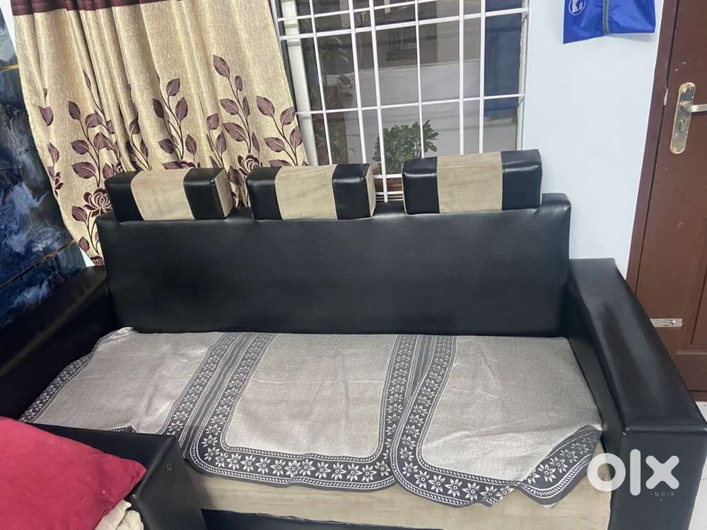 5 Year Old Sofa with pillows