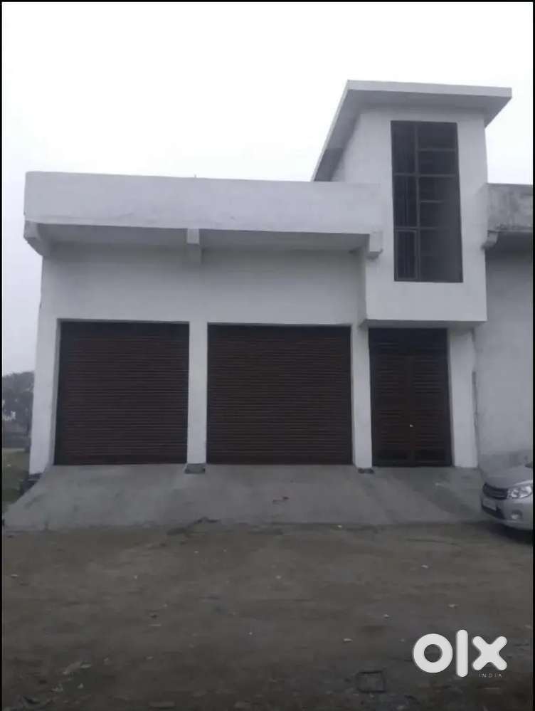 Shop / Godowns for rent