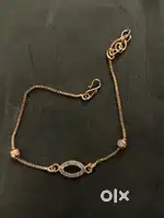 Simple gold colour bracelet