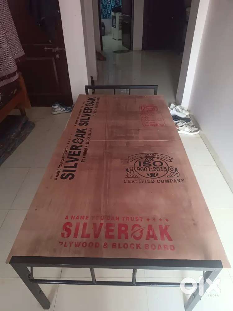 PLYWOOD FOLDABLE BED