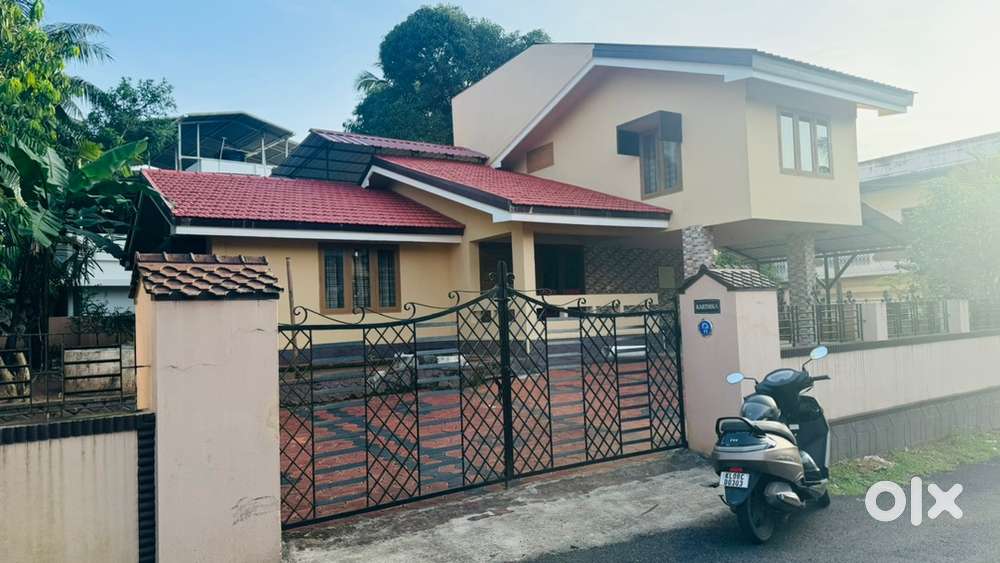 10 cent 3 bhk house at ayyanthole