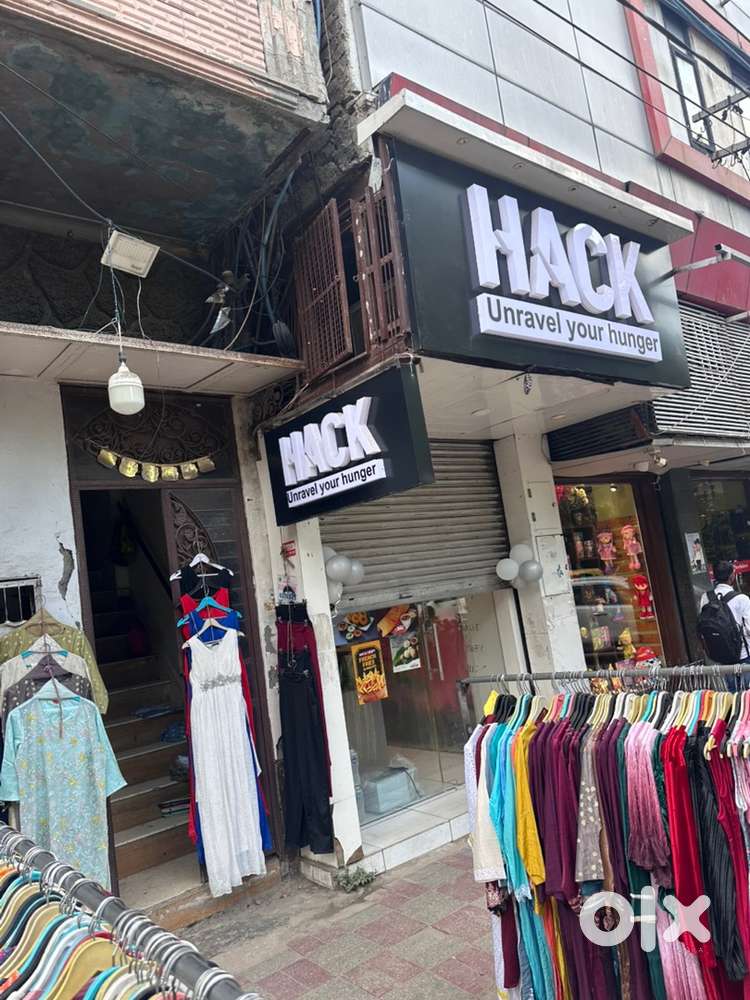 Need momo, chinese, vada pao and corn dog chefs