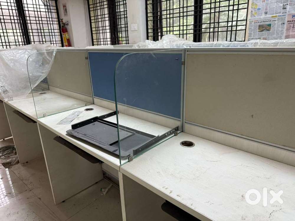 Office Workstation Desks for Sale – 80+ Seats Available – ₹2000 Each