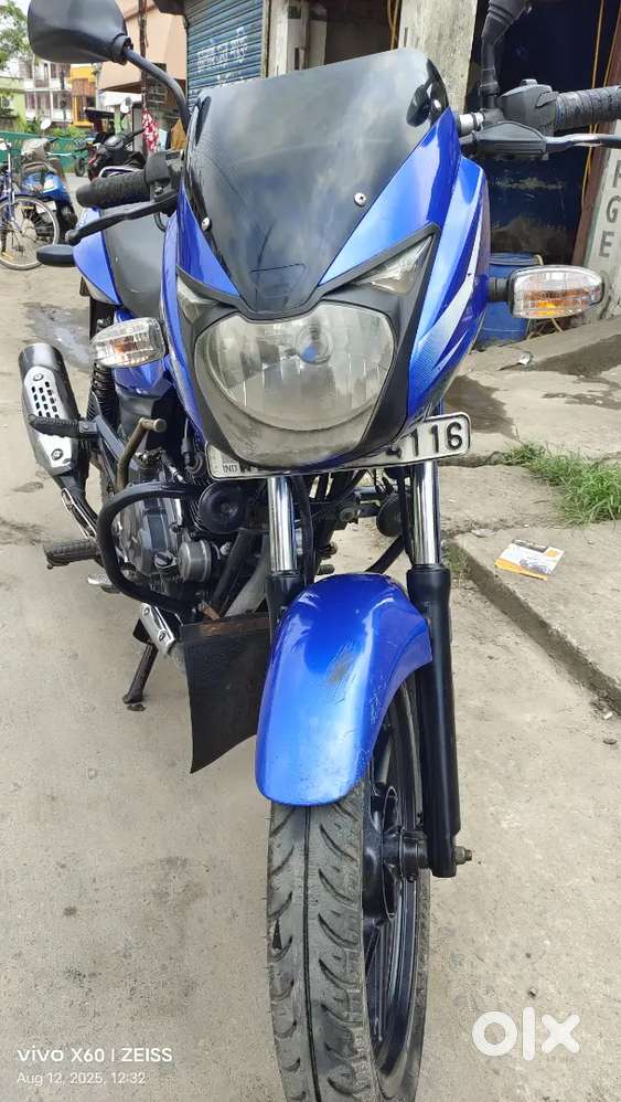 Verry good condition no screch new betri new tayer mint condition