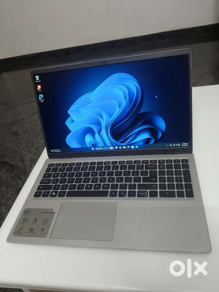 DELL INSPIRON 15 3000,24GB DDR4, MX 350 2GB, 512GB SSD.