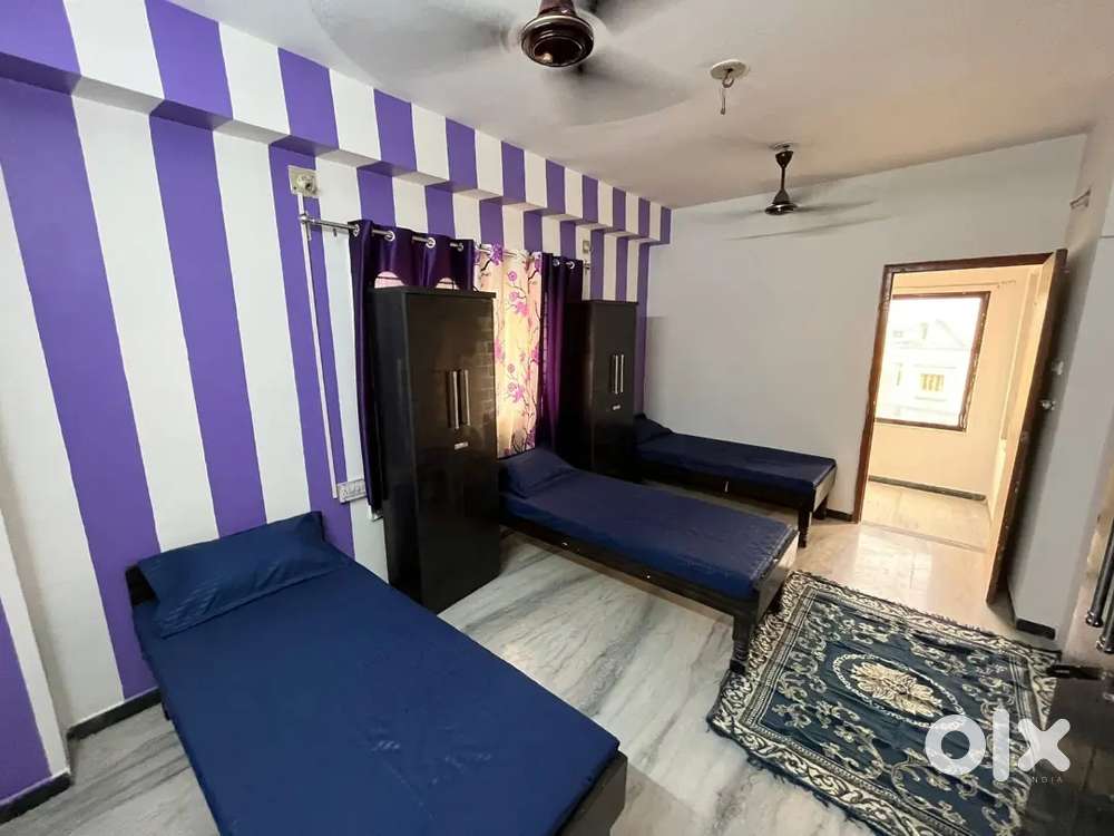 Fully furnished boys pg available at Amitnagar circle Main road