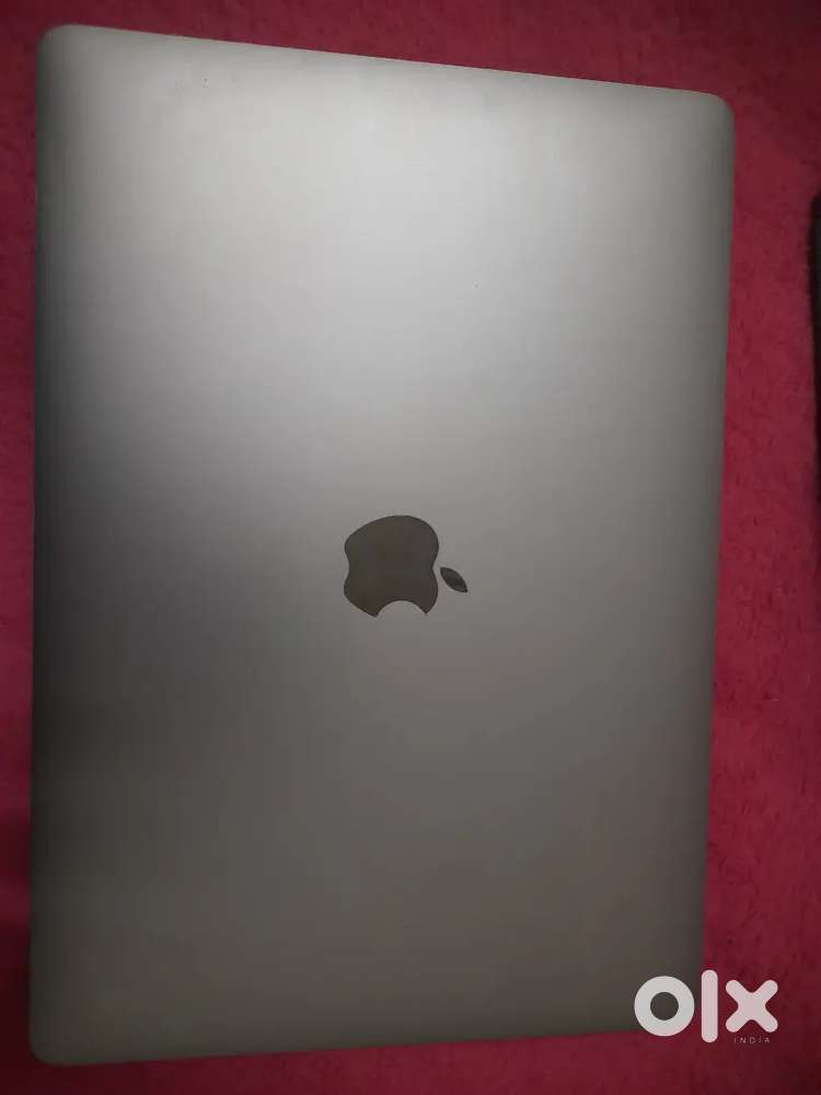 MACBOOK PRO 2017 MODEL