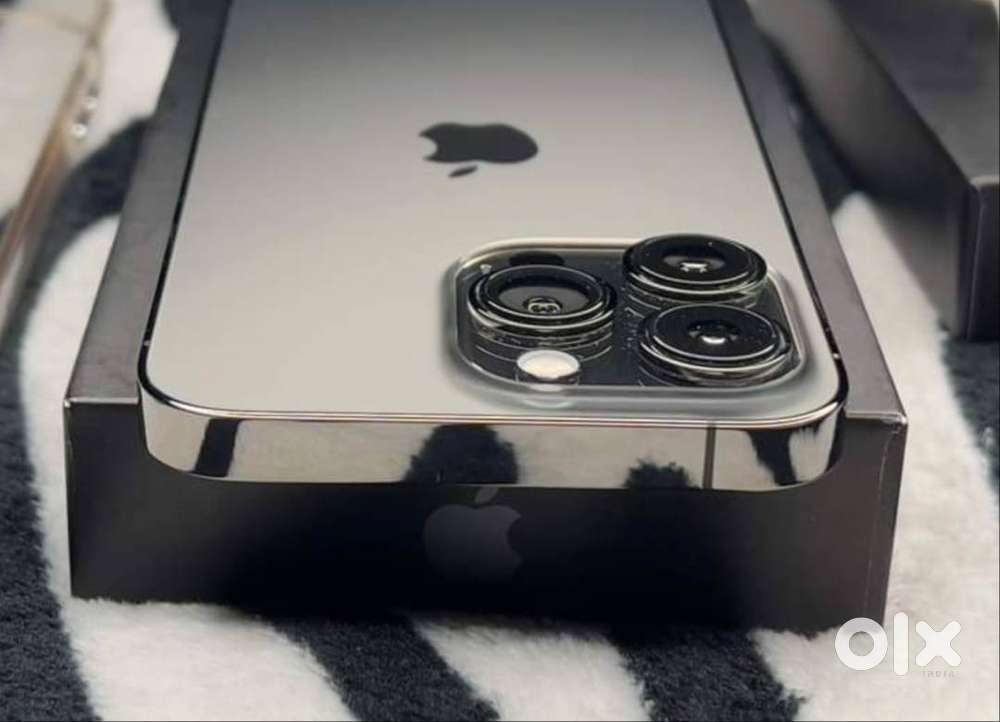 Summer dhamaka offer I phone 15 pro refurbished available in 256gb