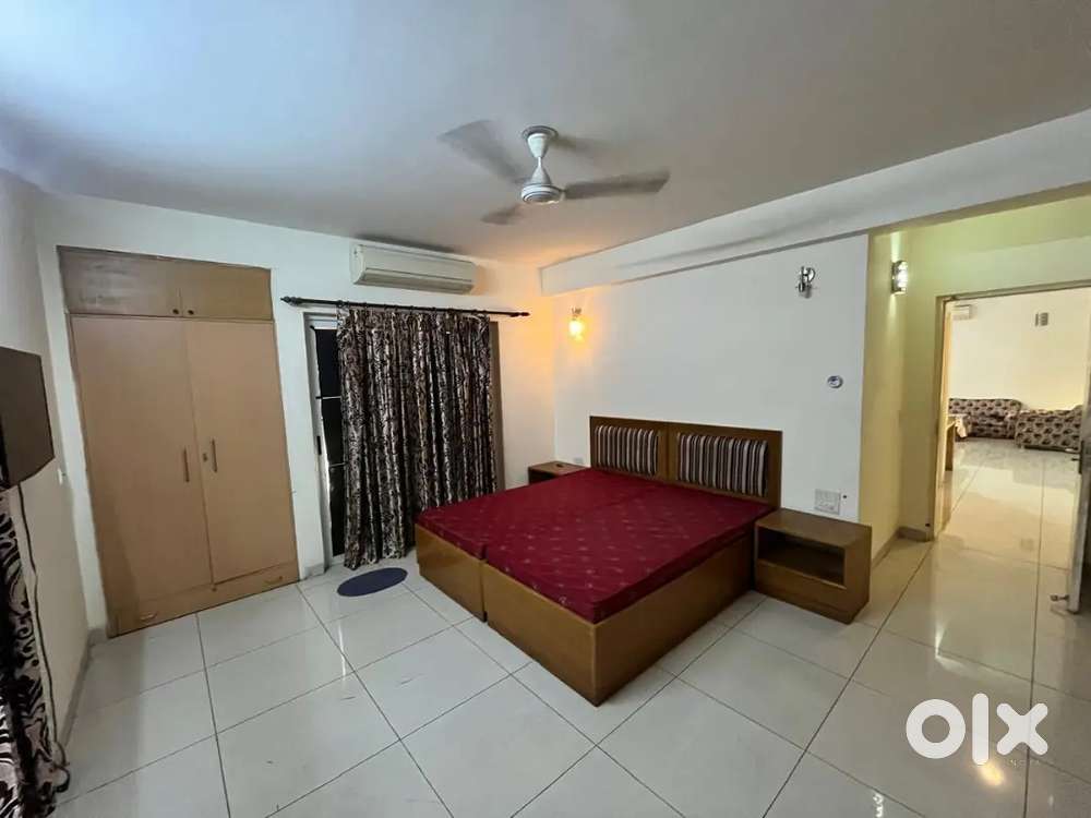 4 bhk fully furnished