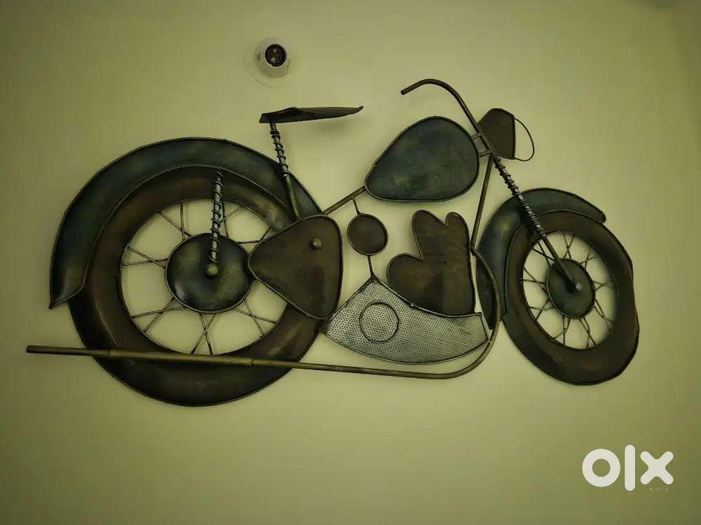 Relocation, selling Decor and Furniture