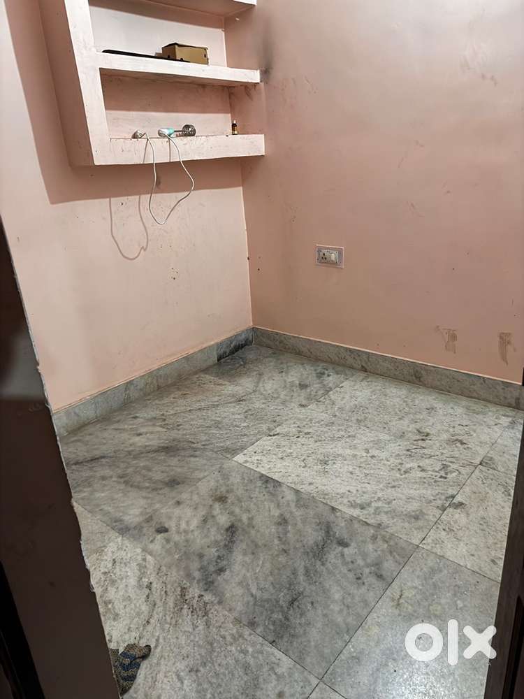 Single Room for Rent with Bathroom