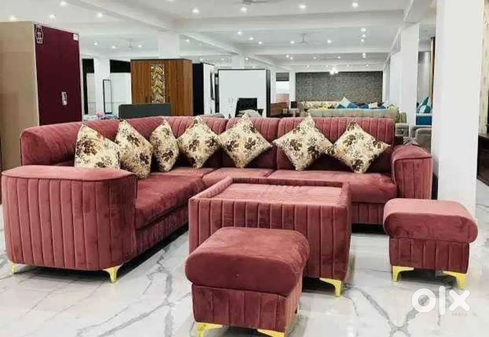 Brand new model with round handle with strypes in Starf furniture
