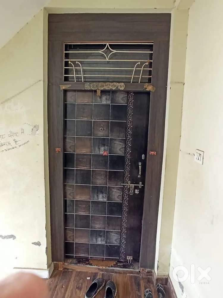 Urgent sell falt 2bhk and full furniture ke sath