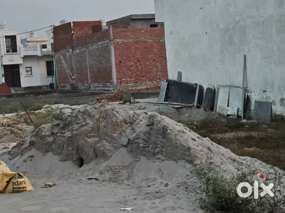 60 Sq Yd का तैयार प्लॉट – चौड़ी सड़क, बिजली-पानी उपलब्ध