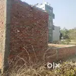 Plot thori bna huaa h