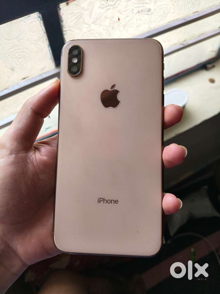 I phone xs max (64)