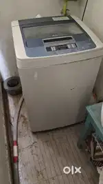 Fully functioning LG top load washing machine