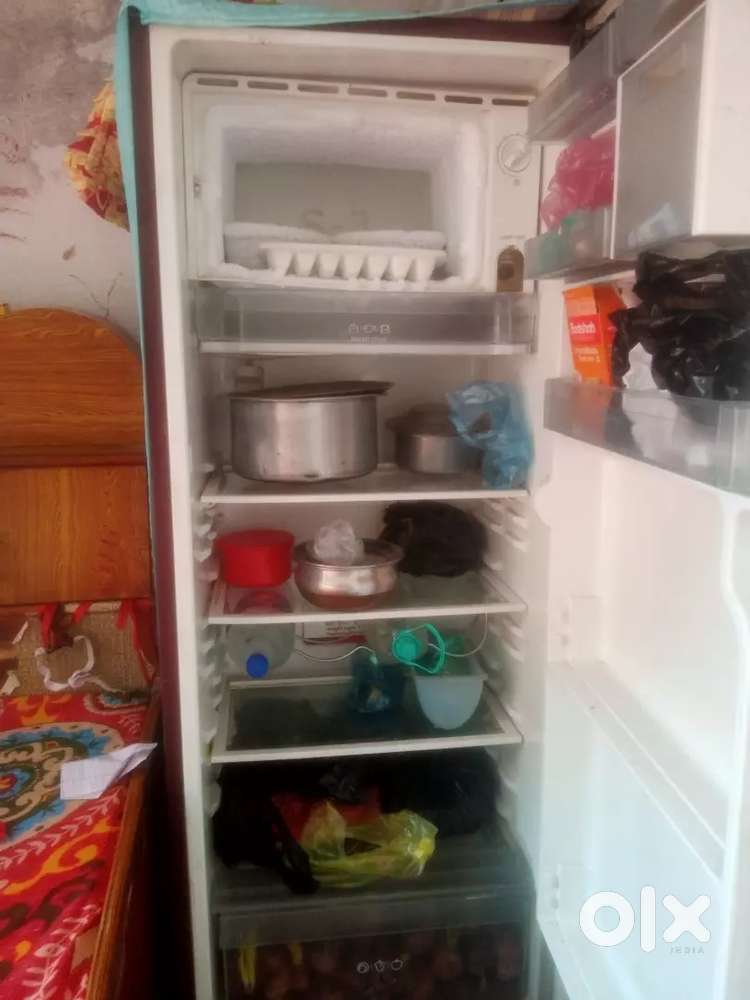 LG single door fridge in good condition