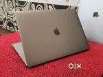 Apple Macbook Pro i7/16/1TB/5.5gb Graphic 15inch Retina Touchbar
