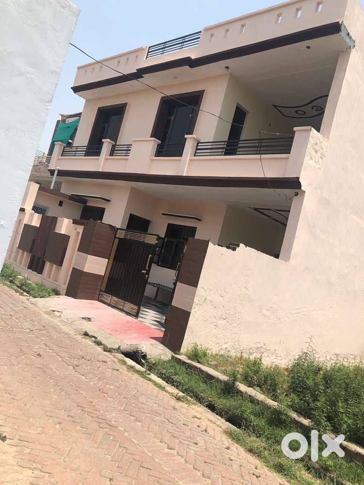 8 marla kothi for sale in Mahilpur, shaheedan road