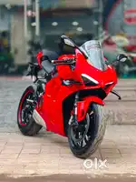 DUCATI PANIGALE V4