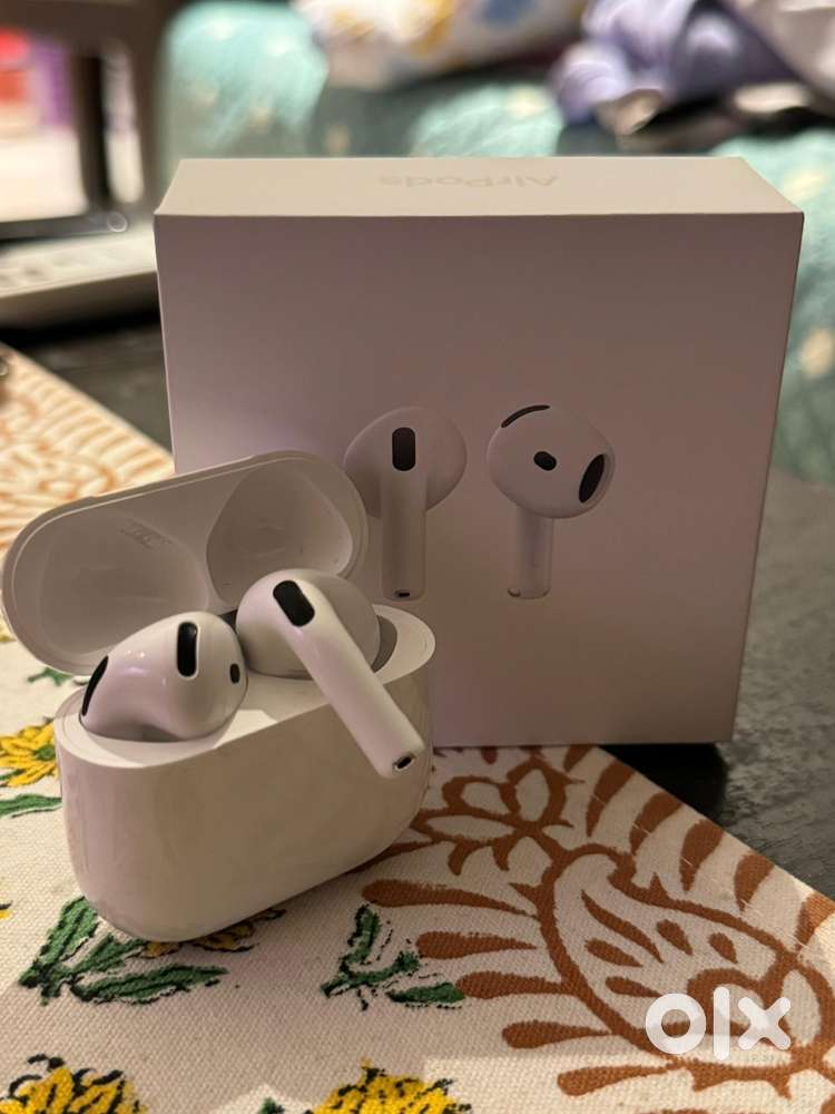 Apple Earpods - 4