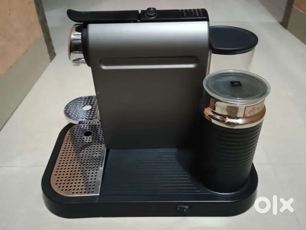 Nespresso Citiz Espresso Coffee Machine & Aeroccino 3 Milk Frother