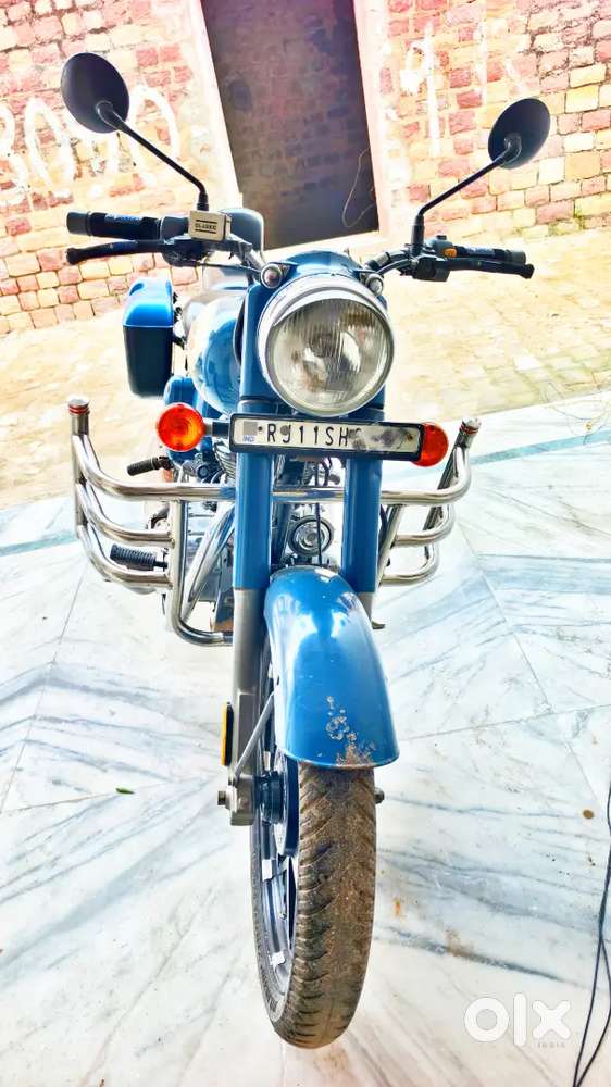 Condition is very good dusri bike leni hai isliye new tyres