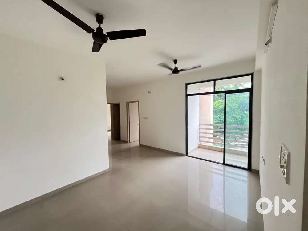 Spaceous 2 bhk Jivrajpark