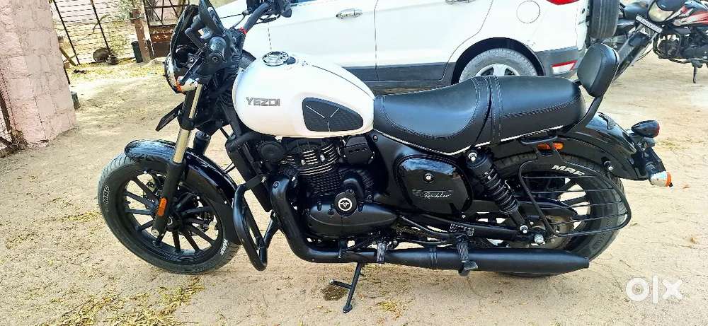 2024 Yezdi Roadster  Single Owner  Excellent Condition  6000 KM