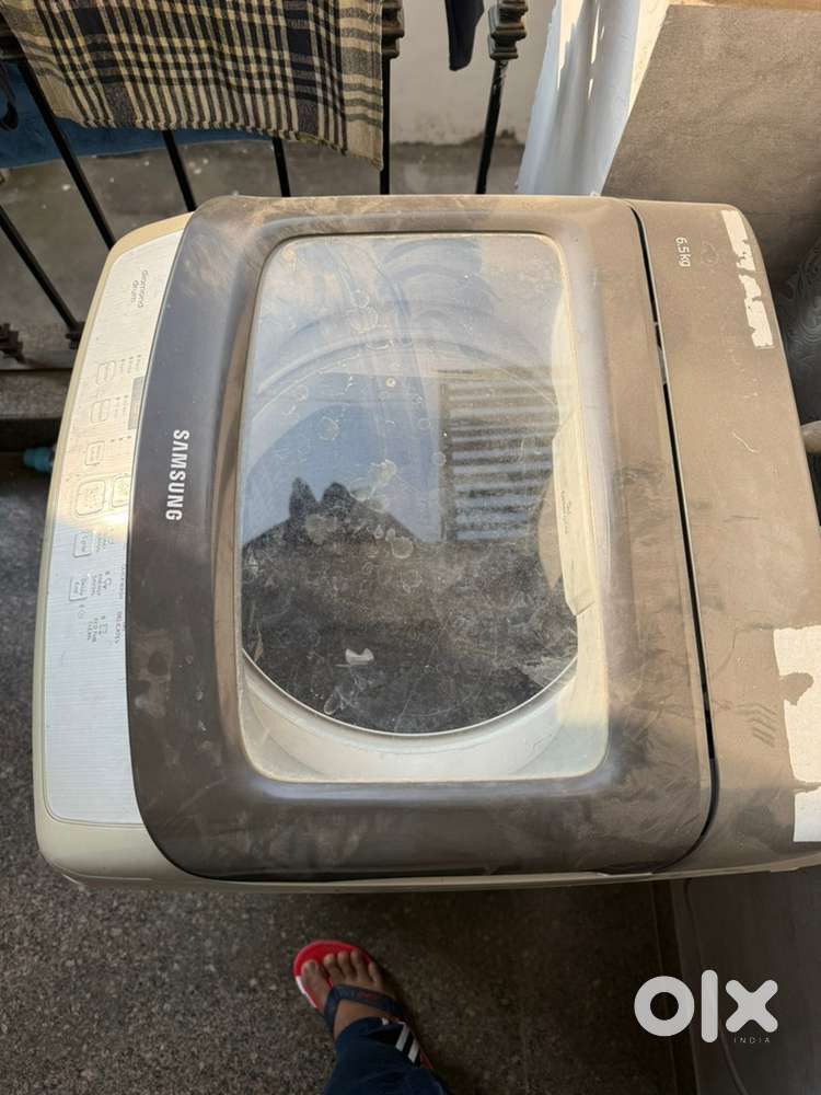 4 years old 6.5 liter Samsung 6.5 kg washing Machine available to sale