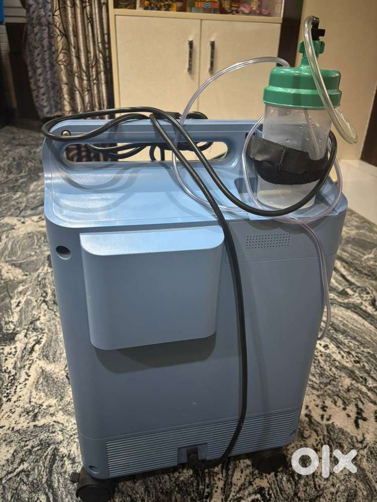 Philips Everflo Oxygen concentrator with warranty - 33000