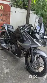 Bajaj pulsar RS 200