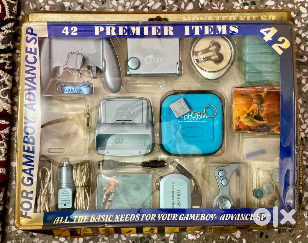 Game Boy SP Kit And All Retro Accessories
