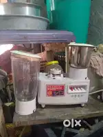 Usha mixer grinder juicer use 1month  arjent Need money