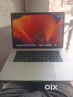 MacBook pro 15 inch Silver