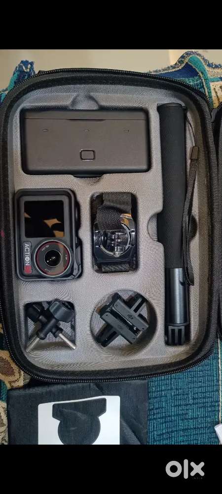 DJI Osmo Action 5 Pro Camera Combo Pack &Accessories (New Condition)