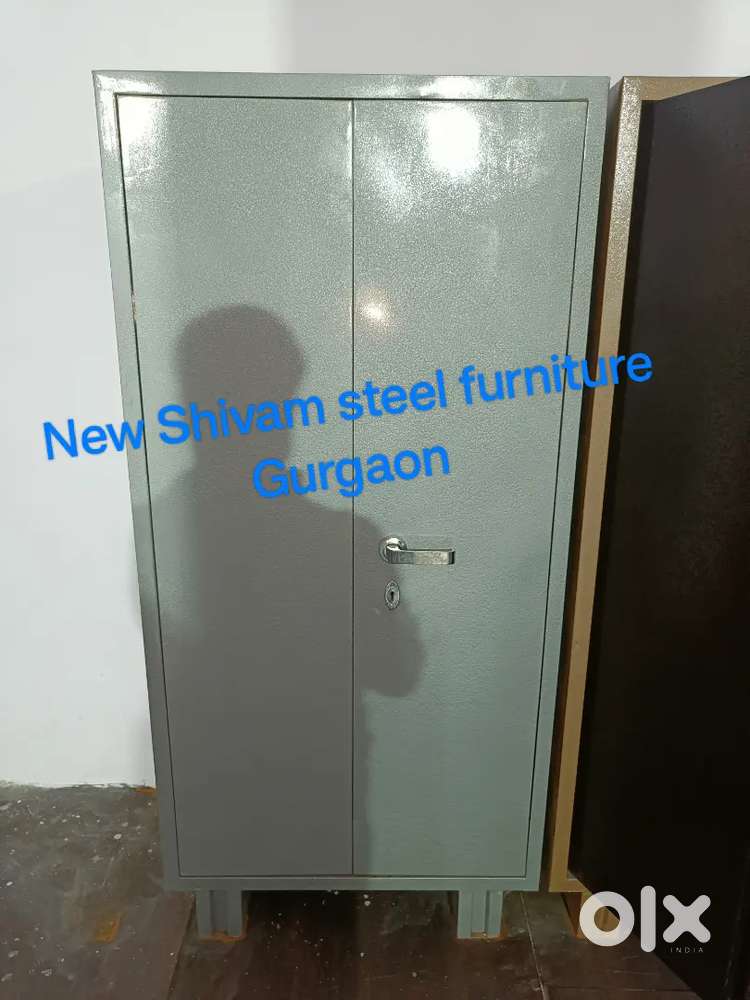 New steel almira size 5.5 ft )#diwali #sale #gurgaon sector 6