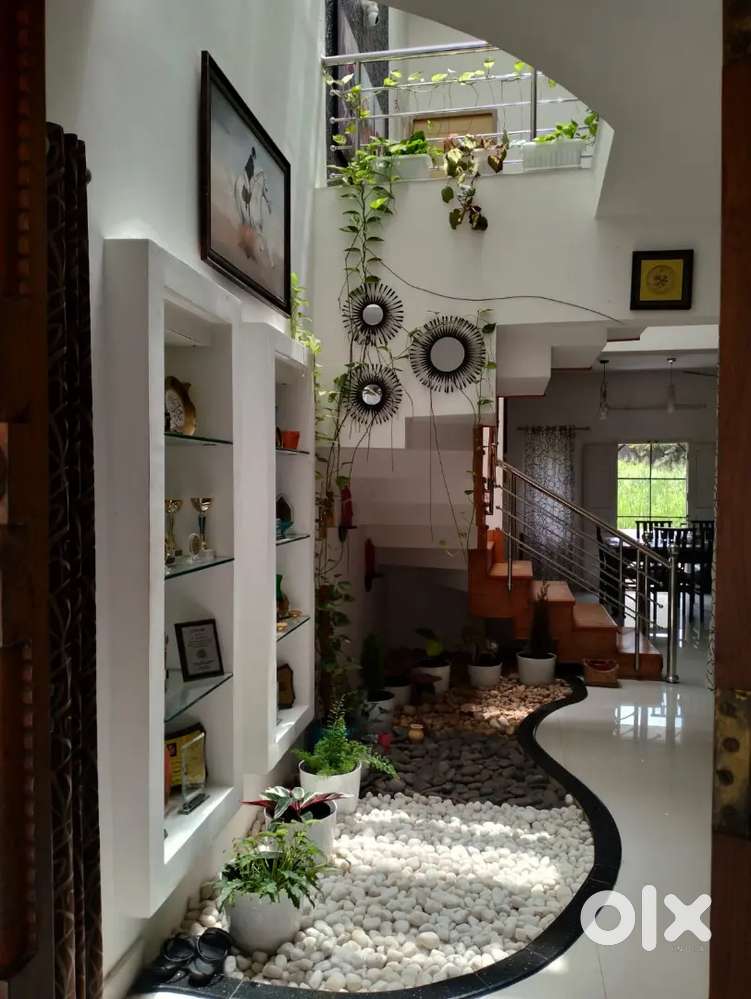 Villa for Sale!!
3000 Sq.feet Villa in  10  Cents of Land , Mannuthy