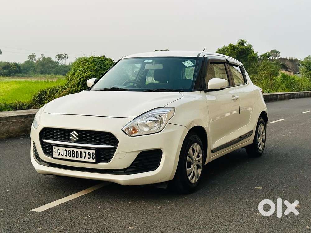 Maruti Suzuki Swift VXi + Manual, 2022, CNG & Hybrids