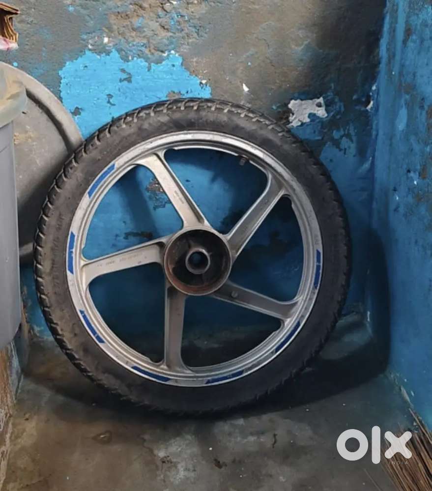 Original Hero splendor Bike wheel bilkul new condition with new tyre