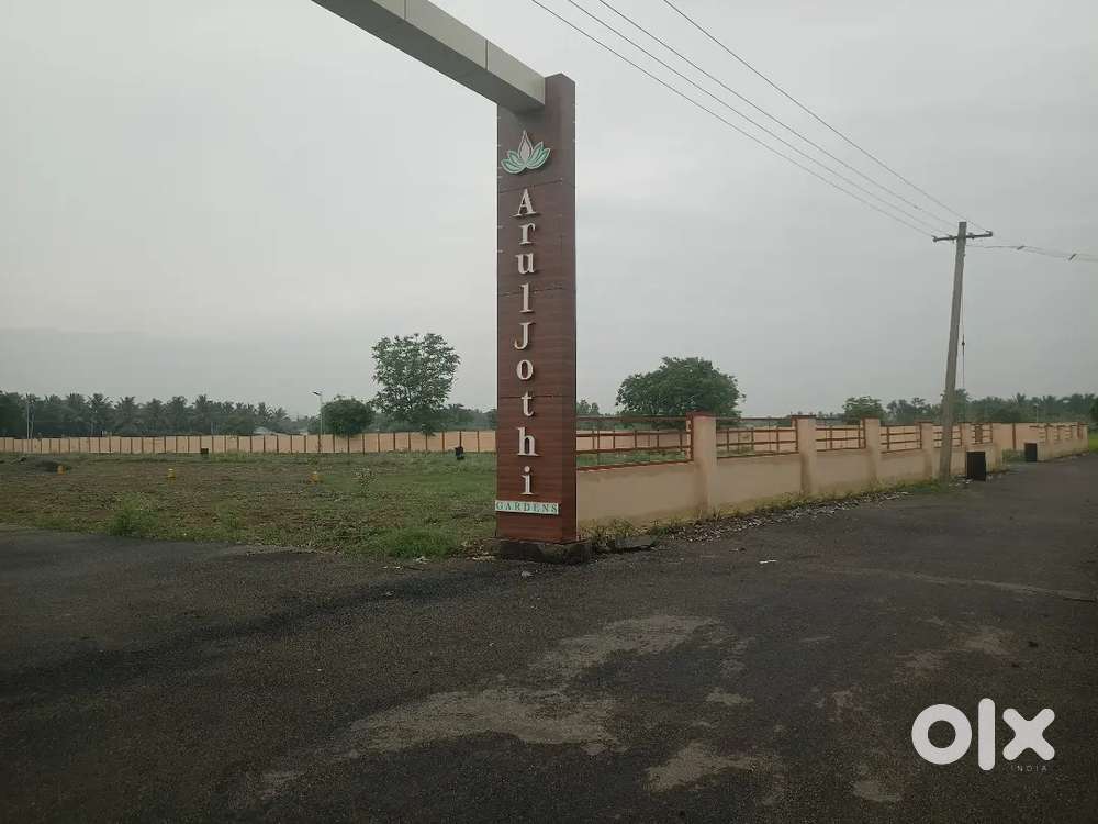 1 BHK 18L & 2 BHK 22L for sale in Lakshmi mills bus stop Trichy Road