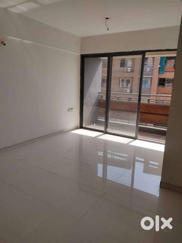 2 BHK flat on rent at Rajshree Heights