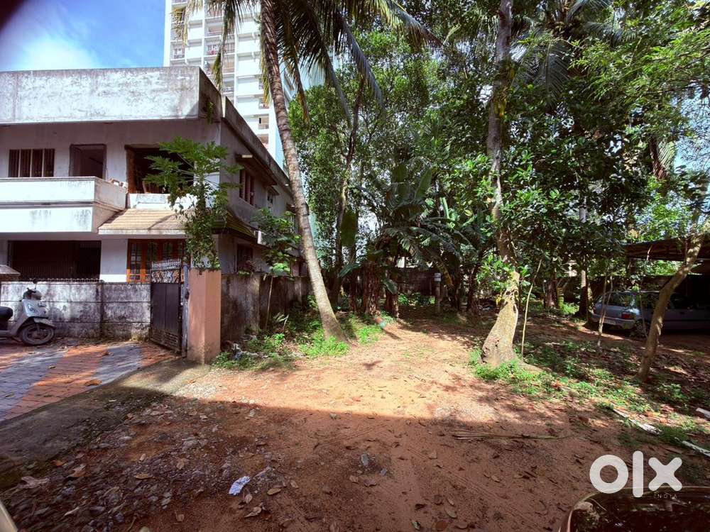 6 Cent beautiful plot for Sale